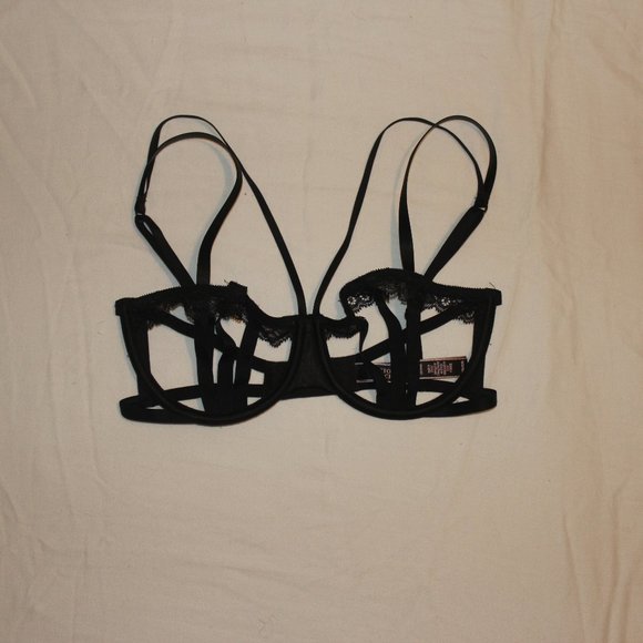 Victoria's Secret Very Sexy Caged Bra - Picture 7 of 13